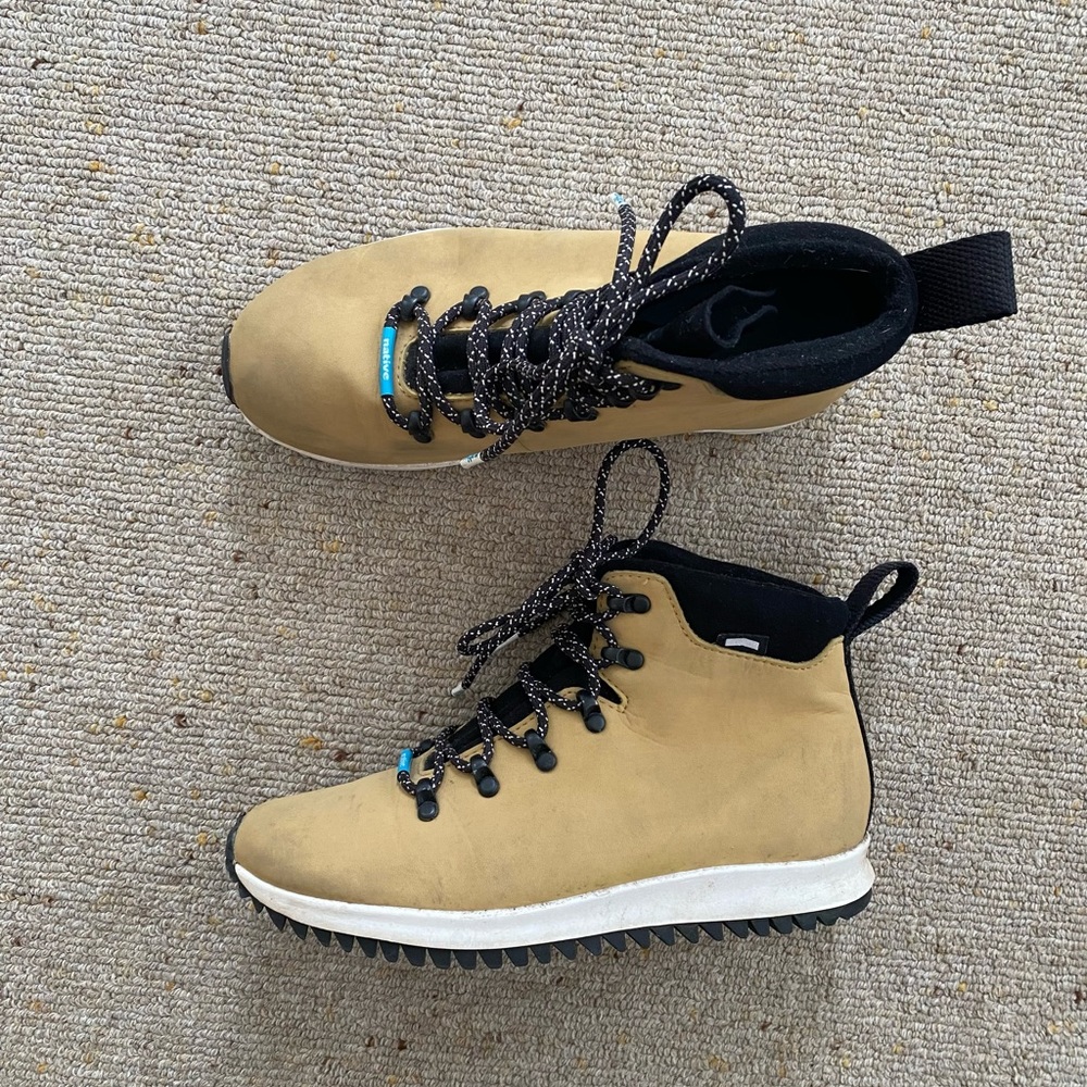 Native Shoes AP Apex Boot - Women’s Size 37.5